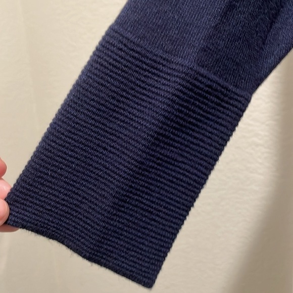 Romeo & Juliet Women’s Knit Sweater Medium Blue Cashmere Blend Contemporary - Picture 4 of 13
